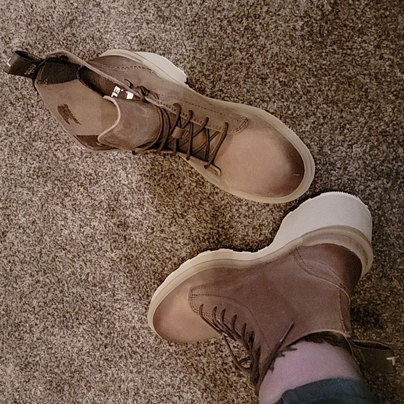 Sorel boots NWT - Picture 8 of 14